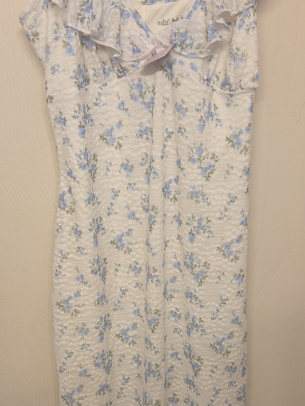 wild fable White Ruffle V-Neck Top with Light Blue Floral Print - Picture 4 of 4